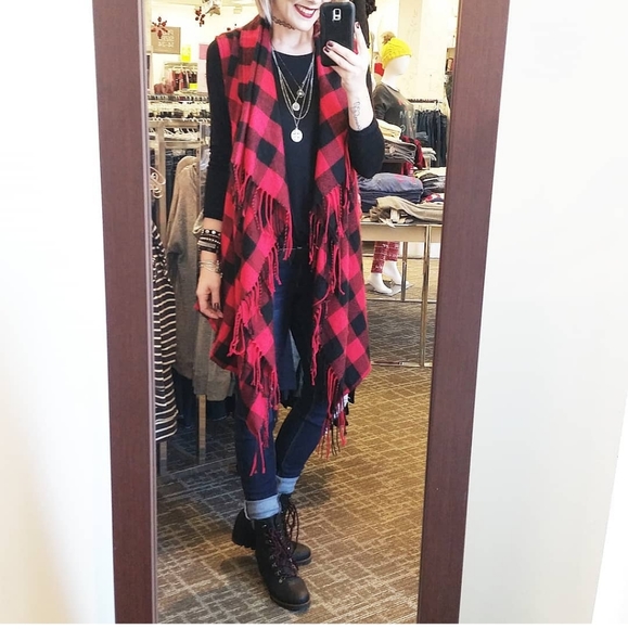 Vest - Picture 2 of 2